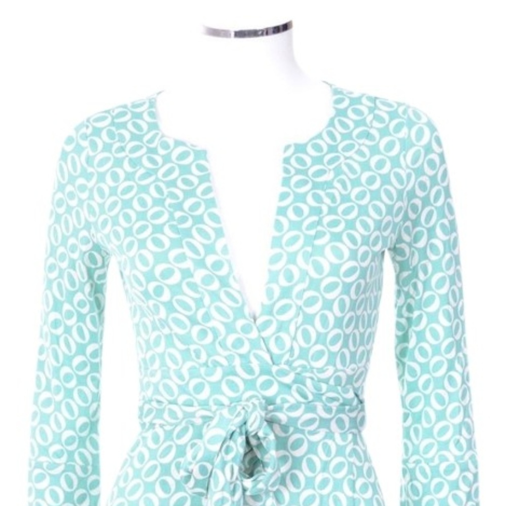 DVF Melicent Green O Print 3/4 Sleeve Wrap Dress - Picture 4 of 8